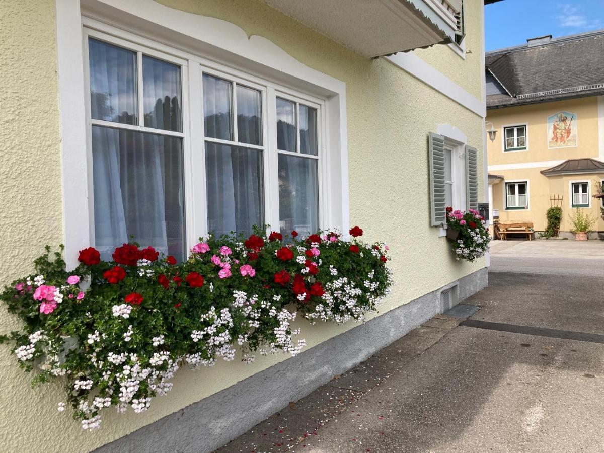 Apartementhaus Schoendorfer Strobl Exterior foto